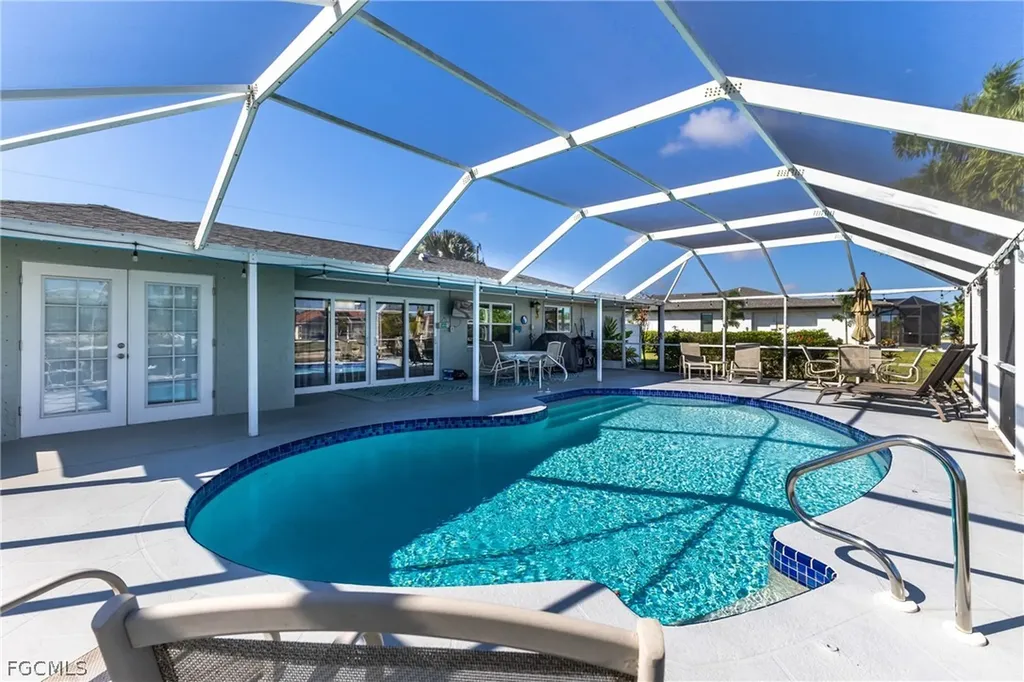 2213 NE 4th Street Cape Coral FL 33909