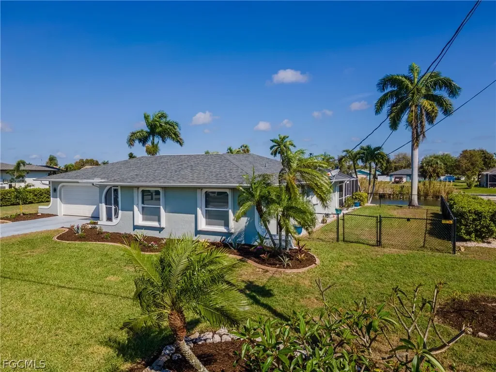 2213 NE 4th Street Cape Coral FL 33909