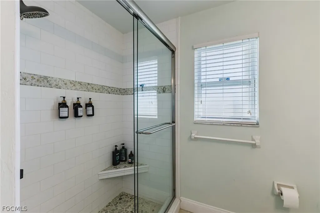 2213 NE 4th Street Cape Coral FL 33909