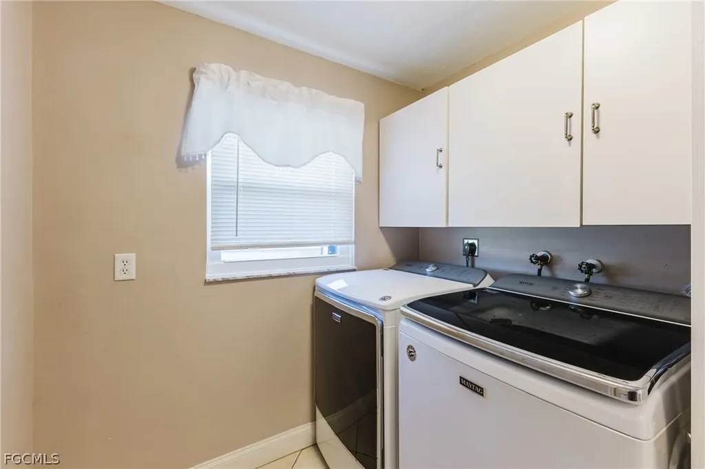 2213 NE 4th Street Cape Coral FL 33909