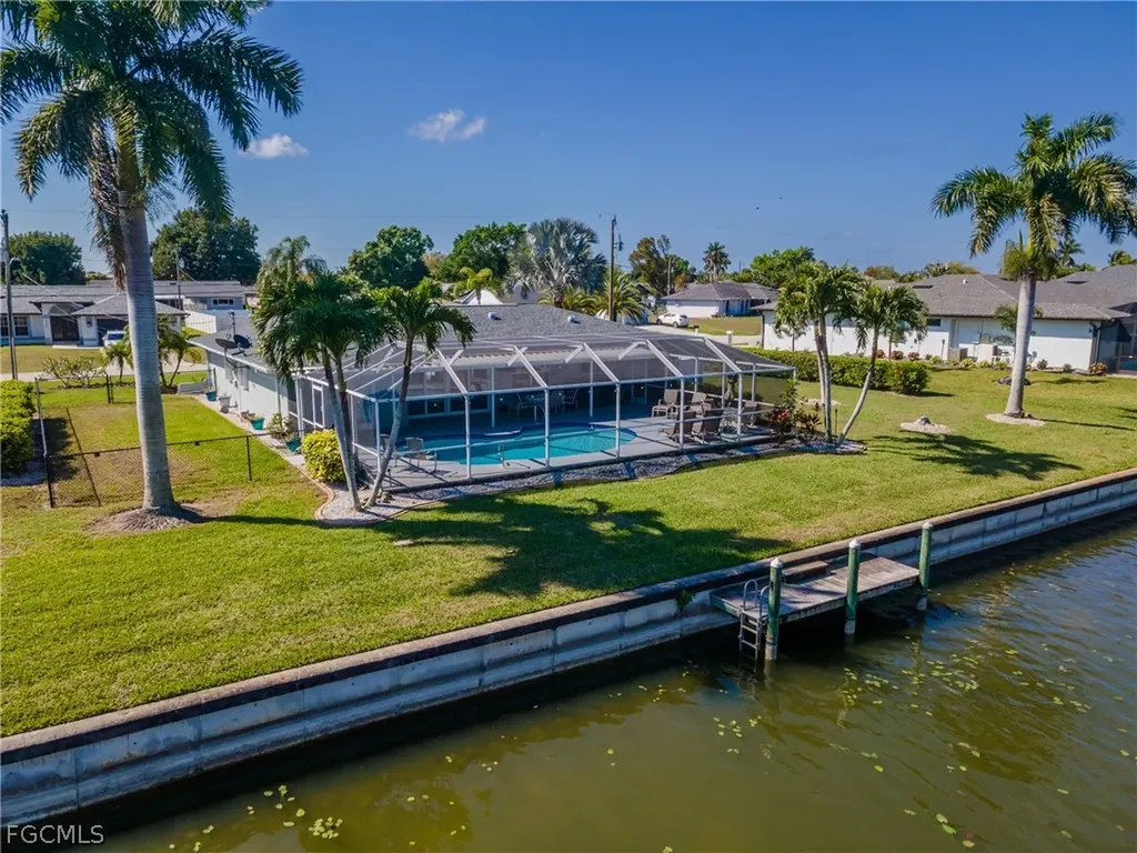 2213 NE 4th Street Cape Coral FL 33909