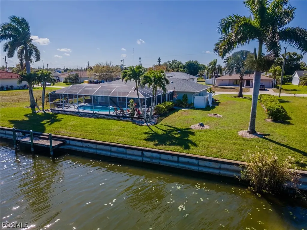 2213 NE 4th Street Cape Coral FL 33909