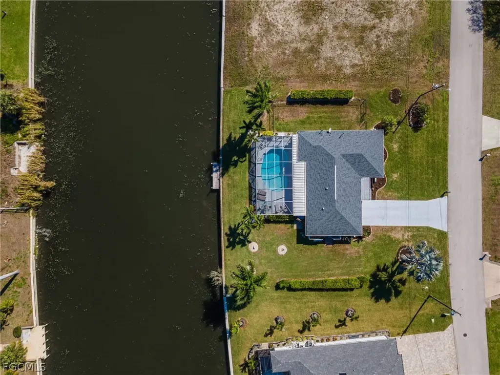 2213 NE 4th Street Cape Coral FL 33909