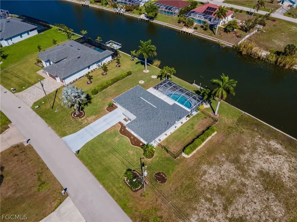 2213 NE 4th Street Cape Coral FL 33909