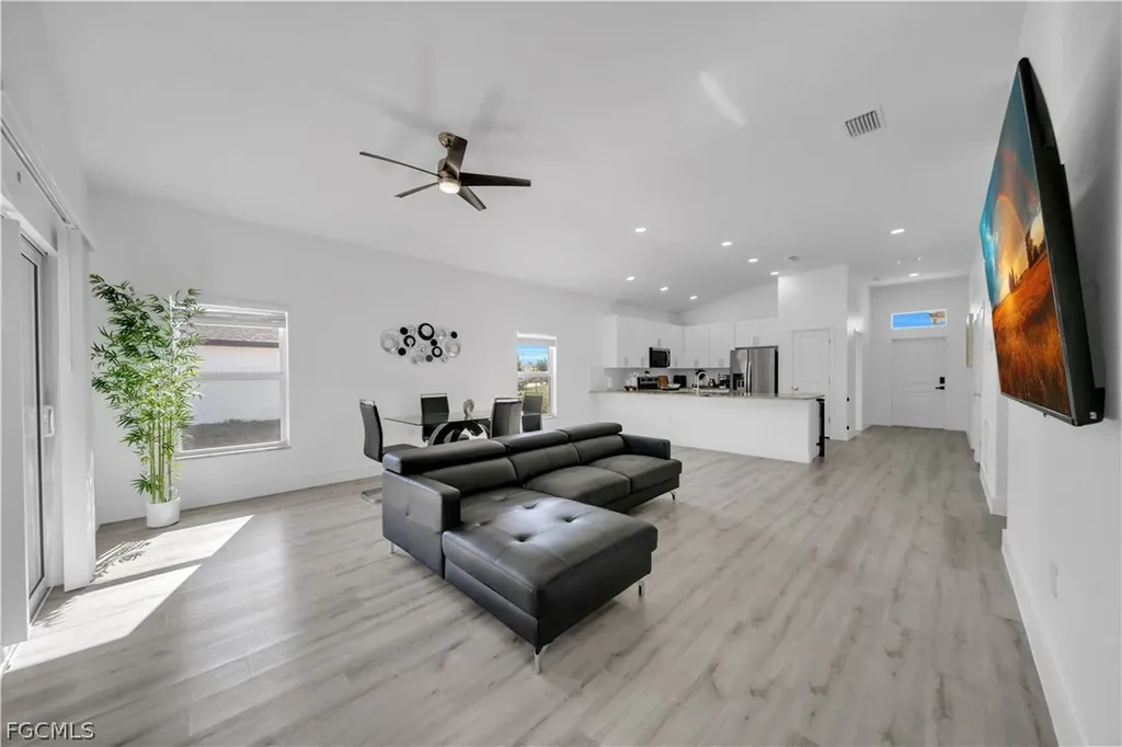 Cape Coral FL 33993