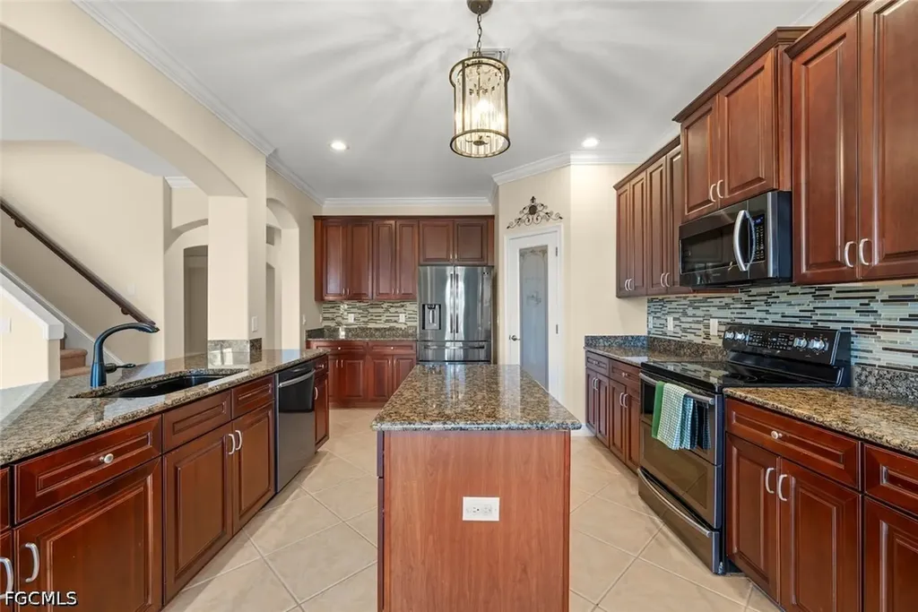 12387 Country Day Circle Fort Myers FL 33913
