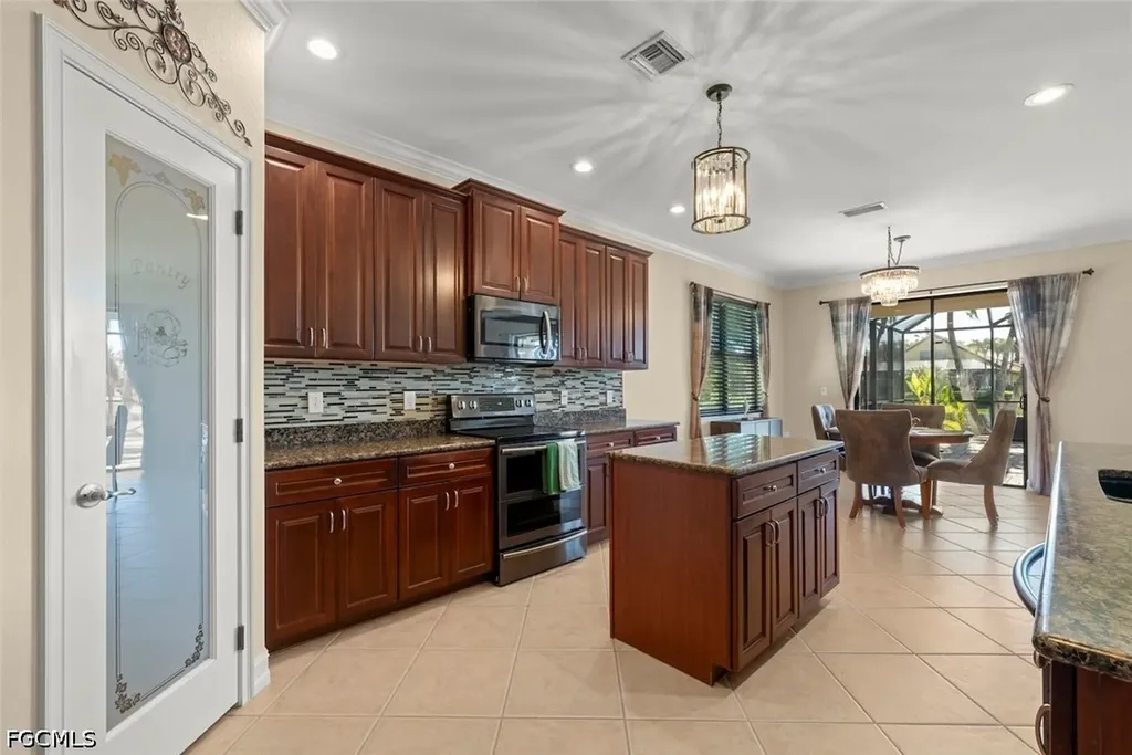 12387 Country Day Circle Fort Myers FL 33913