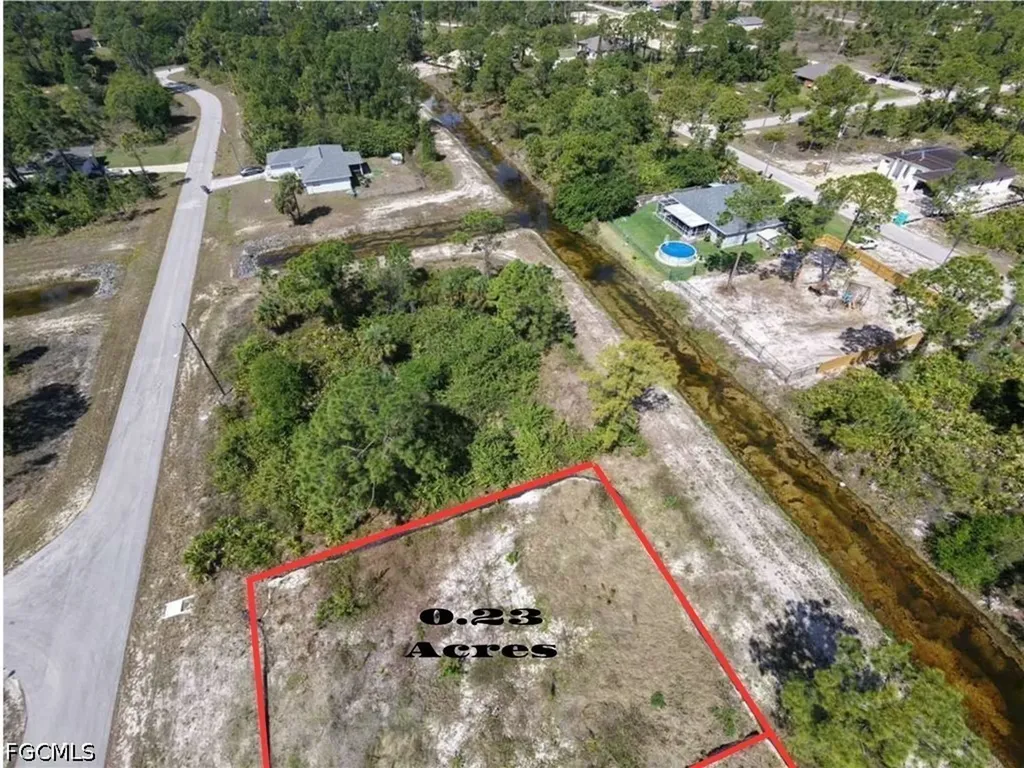1019 Kaye Street E Lehigh Acres FL 33974