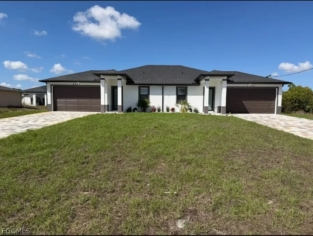 4561 Golfview Boulevard W Lehigh Acres FL 33973