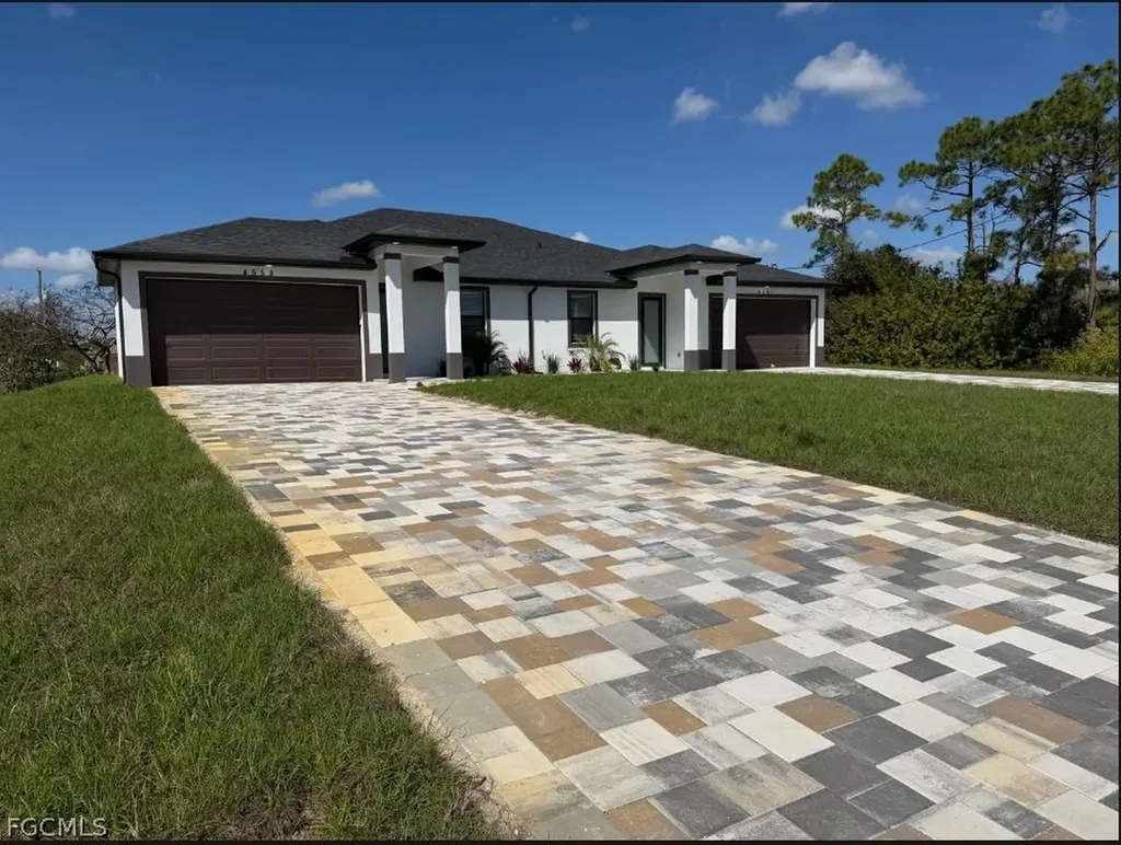 4561 Golfview Boulevard W Lehigh Acres FL 33973