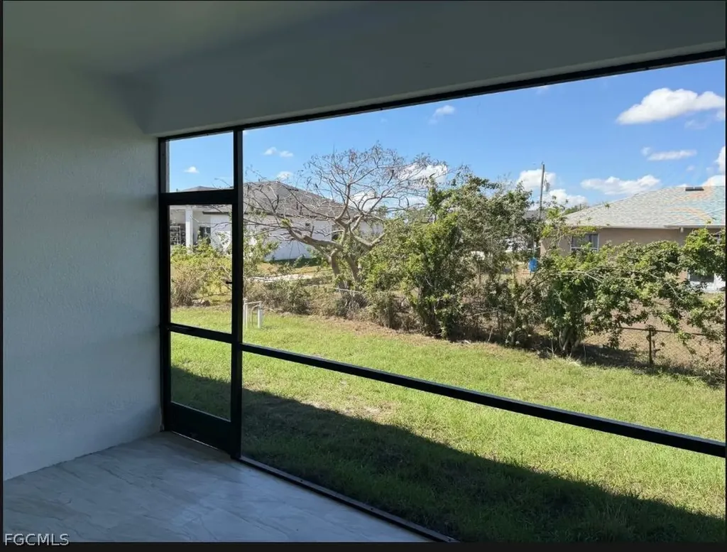 4561 Golfview Boulevard W Lehigh Acres FL 33973