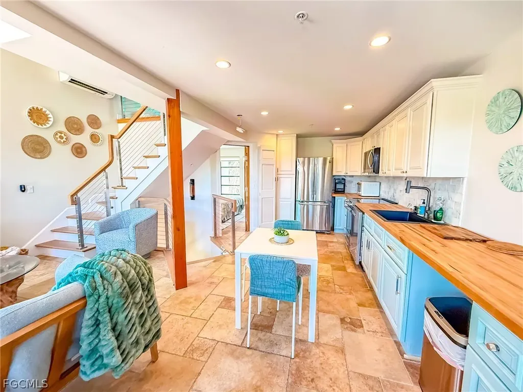 4500 Escondidio Lane Upper Captiva FL 33924