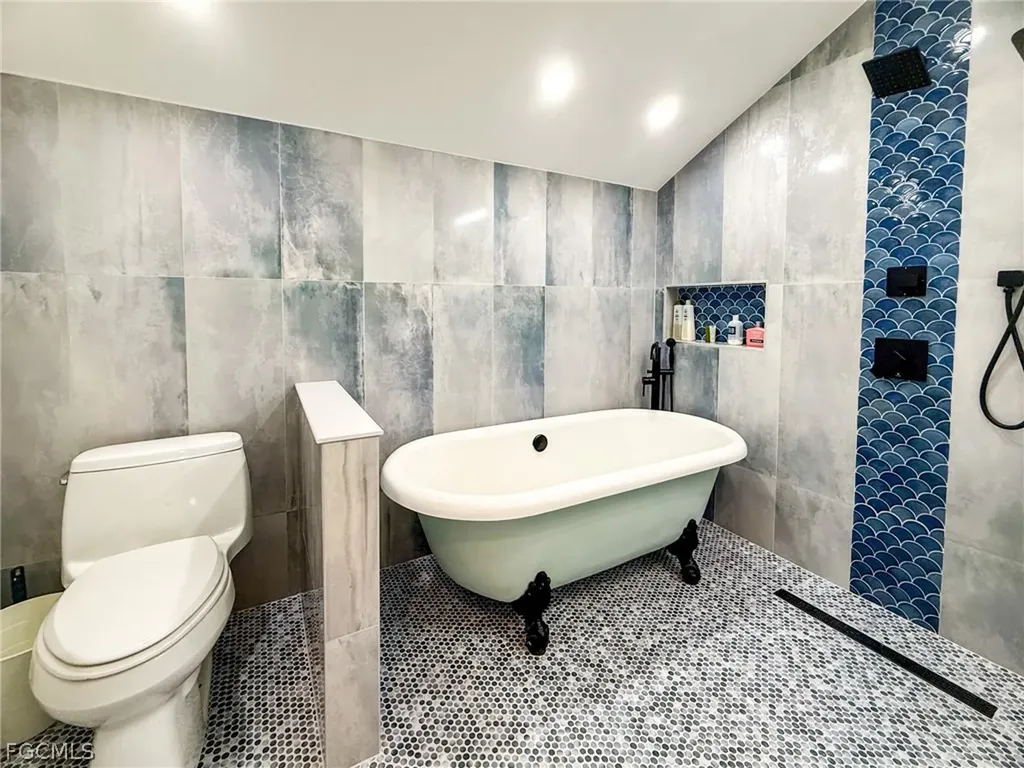 4500 Escondidio Lane Upper Captiva FL 33924