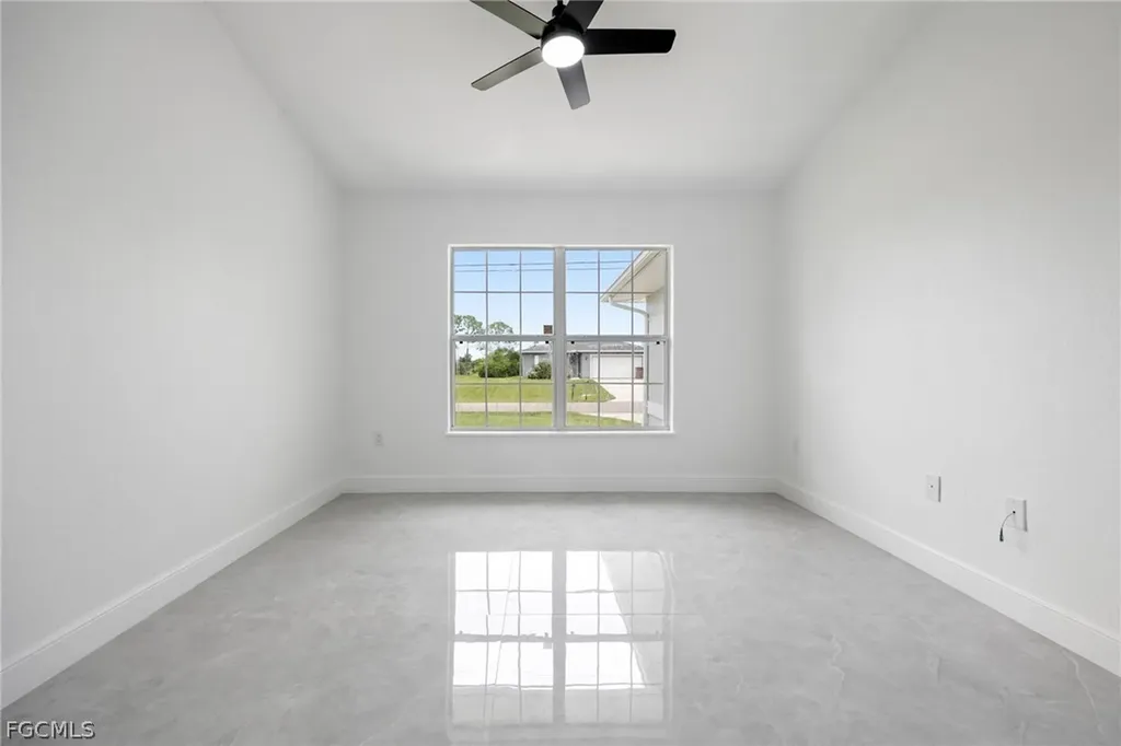 1718 NE 40th Lane Cape Coral FL 33909