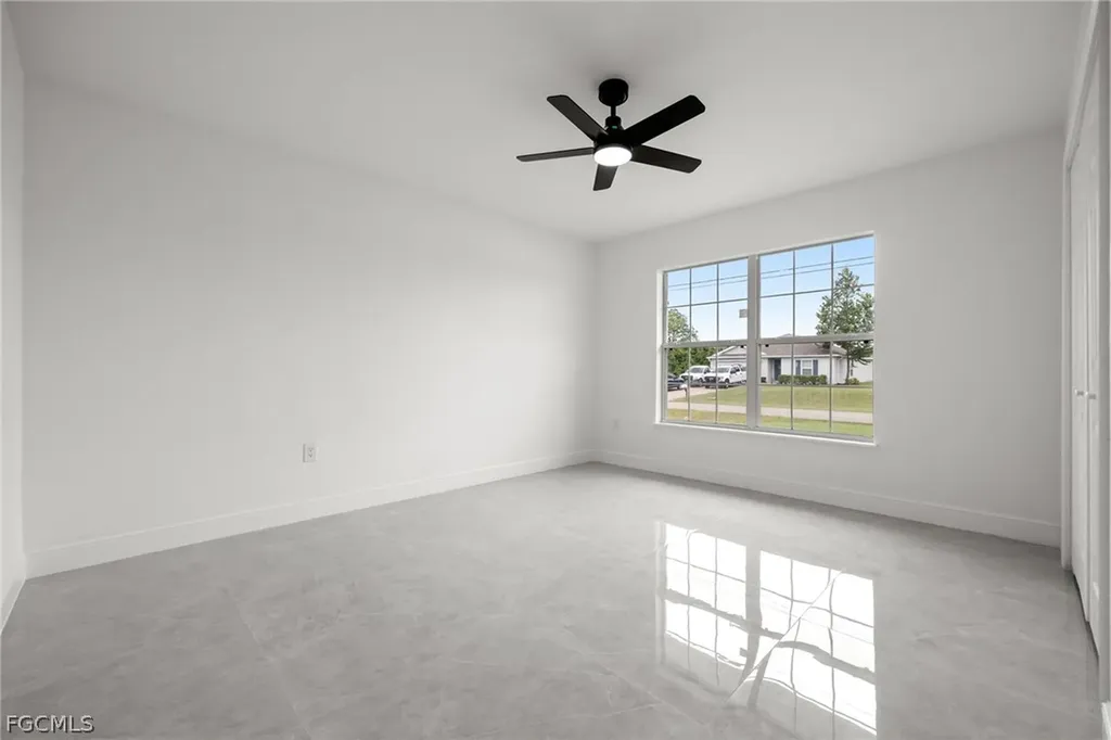 1718 NE 40th Lane Cape Coral FL 33909