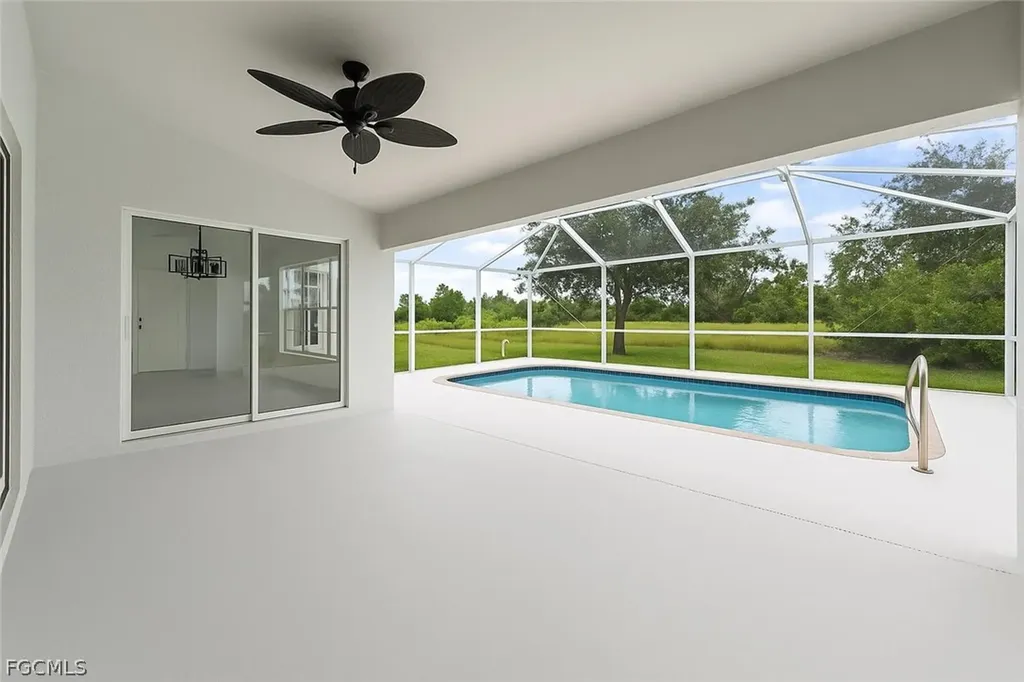 1718 NE 40th Lane Cape Coral FL 33909