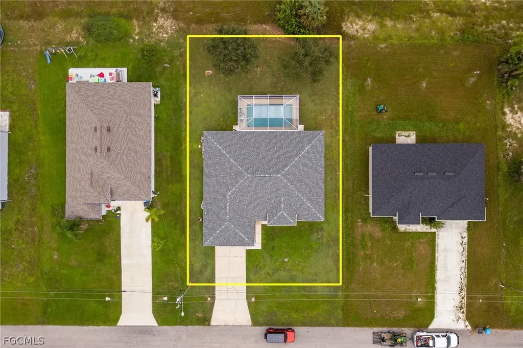 1718 NE 40th Lane Cape Coral FL 33909