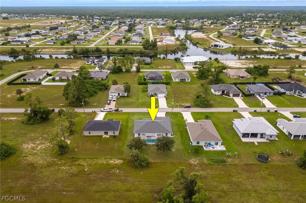 1718 NE 40th Lane Cape Coral FL 33909
