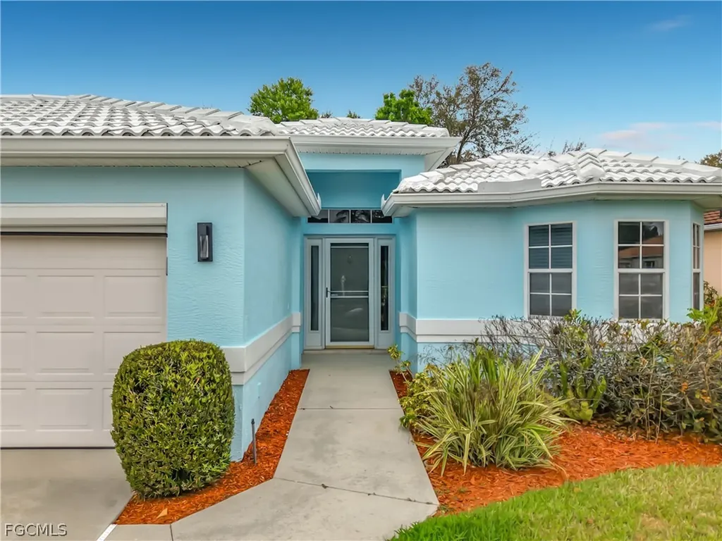 1891 Corona Del Sire Drive North Fort Myers FL 33917