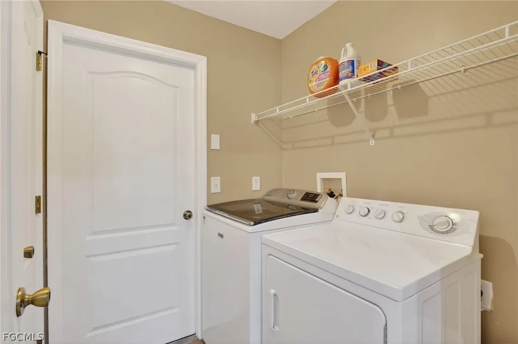 2707 NE 5th Avenue Cape Coral FL 33909
