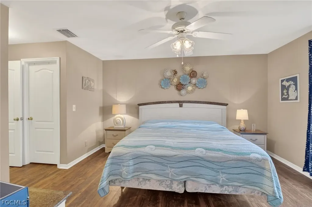 2707 NE 5th Avenue Cape Coral FL 33909