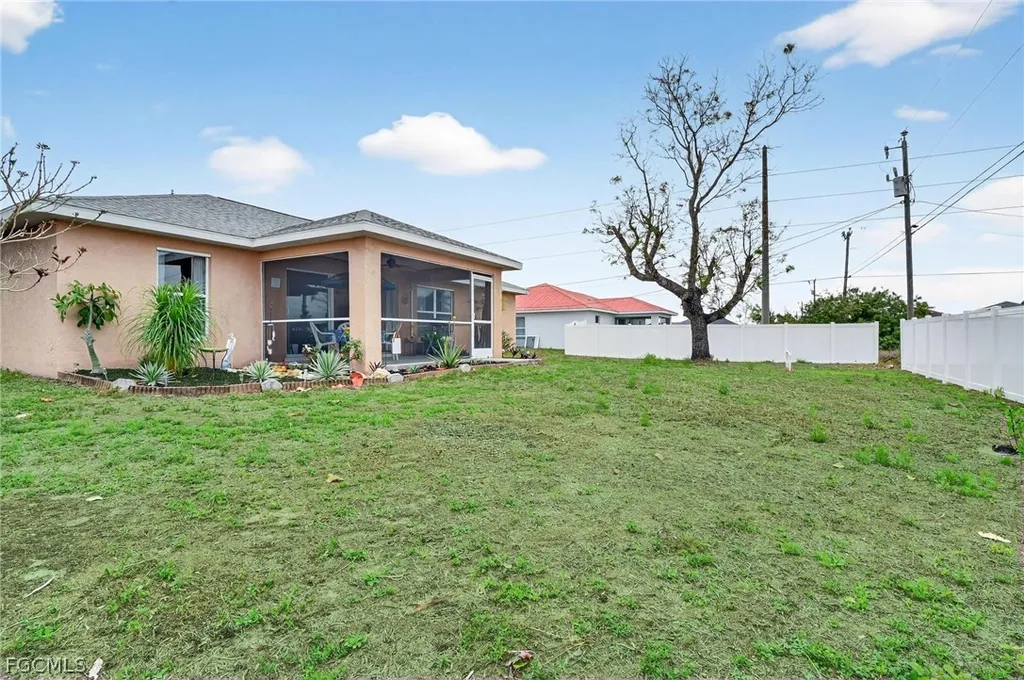 2707 NE 5th Avenue Cape Coral FL 33909