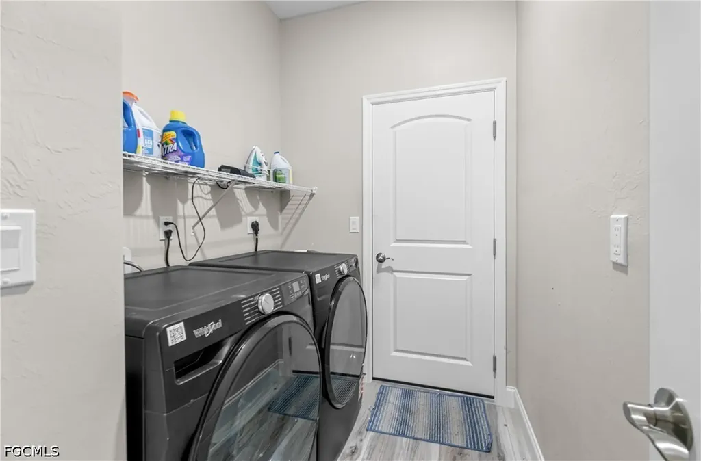 2016 Oxford Ridge Circle Lehigh Acres FL 33973
