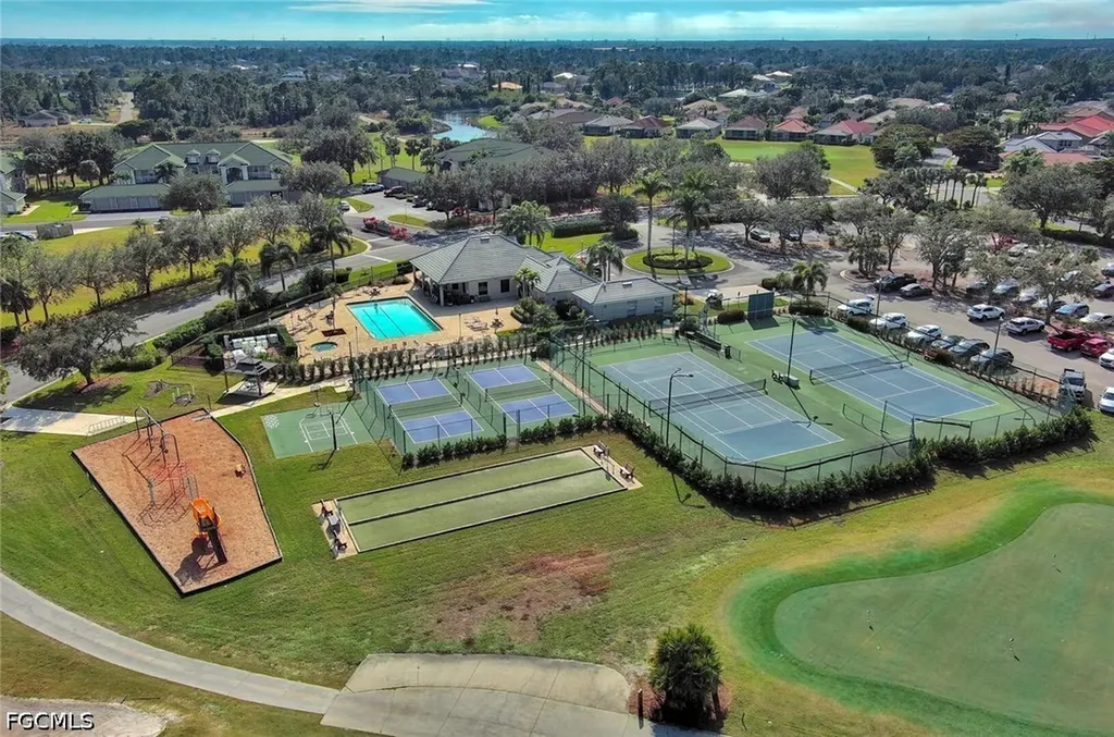 2016 Oxford Ridge Circle Lehigh Acres FL 33973