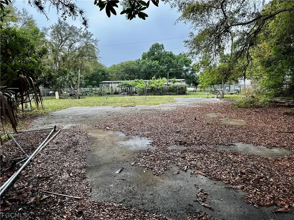 675 El Paso Trail Immokalee FL 34142