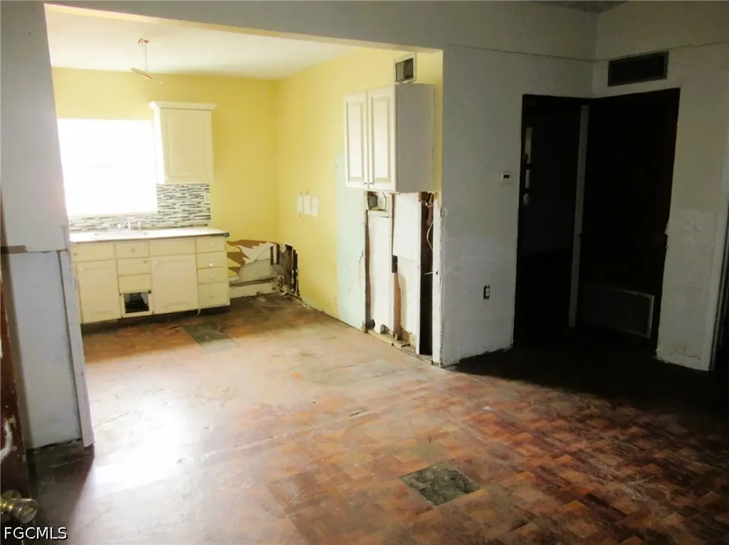 2009 Myrtle Avenue Punta Gorda FL 33950