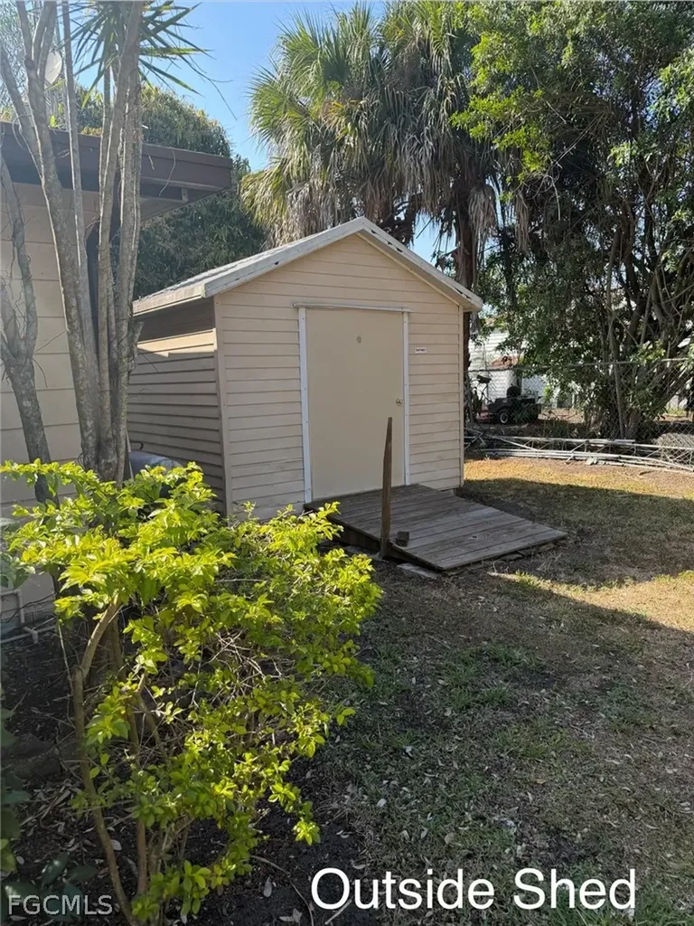 613 Sabal Avenue Clewiston FL 33440
