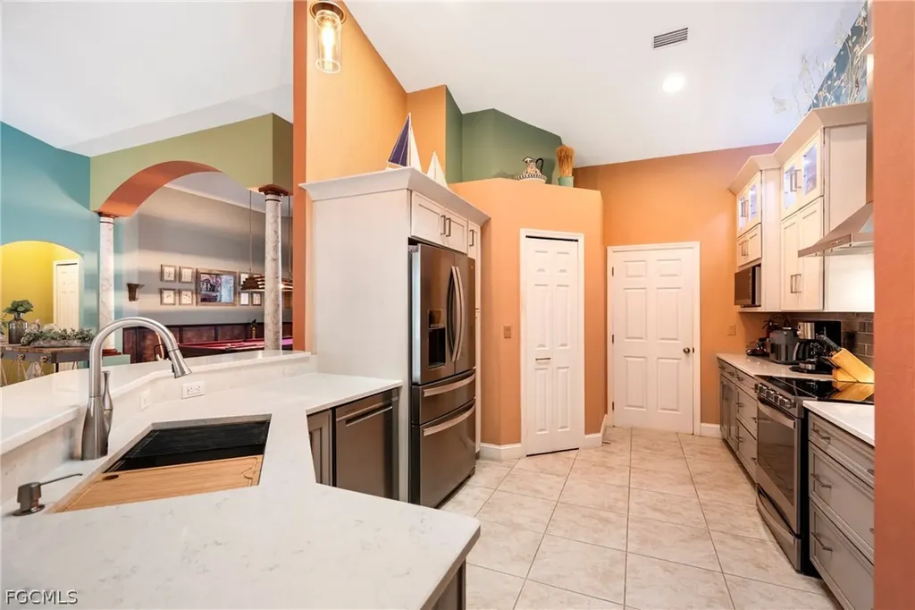 1704 NW 31st Avenue Cape Coral FL 33993