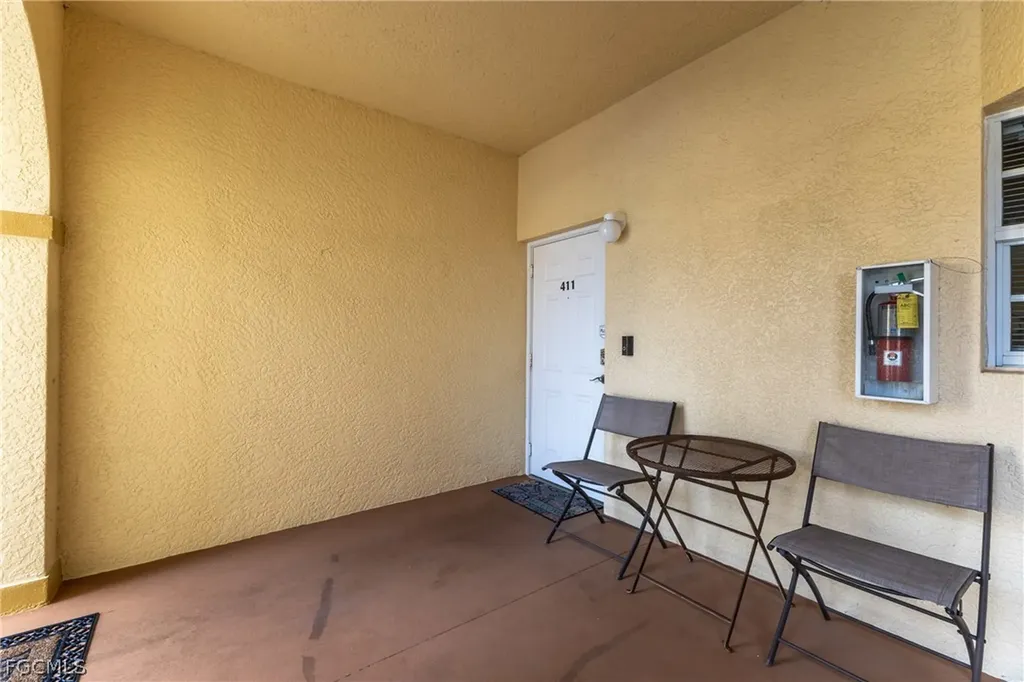 950 Hancock Creek South Boulevard Cape Coral FL 33909