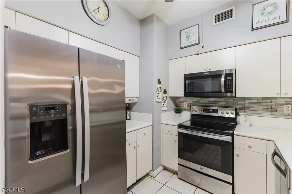 950 Hancock Creek South Boulevard Cape Coral FL 33909