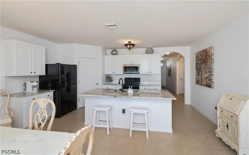 2548 Ocasa Court Cape Coral FL 33909