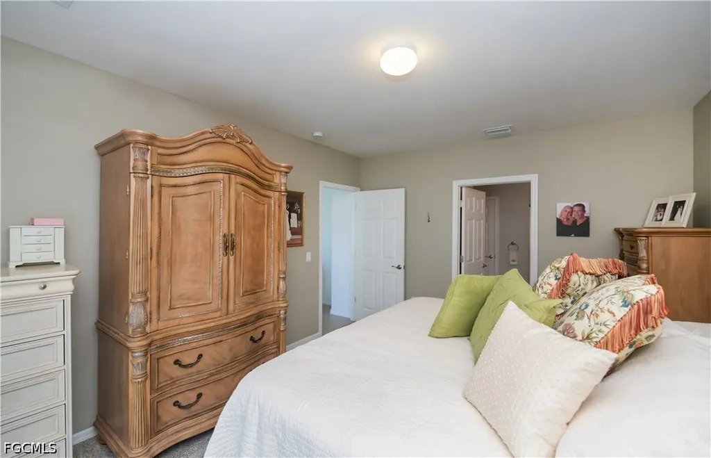 2548 Ocasa Court Cape Coral FL 33909