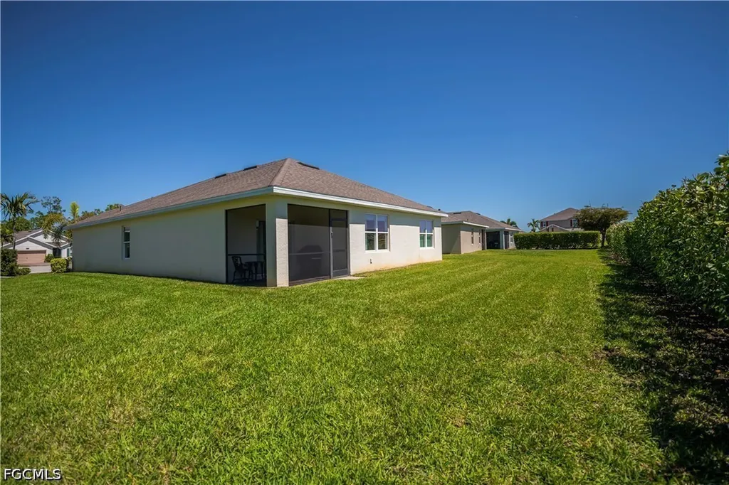 2548 Ocasa Court Cape Coral FL 33909