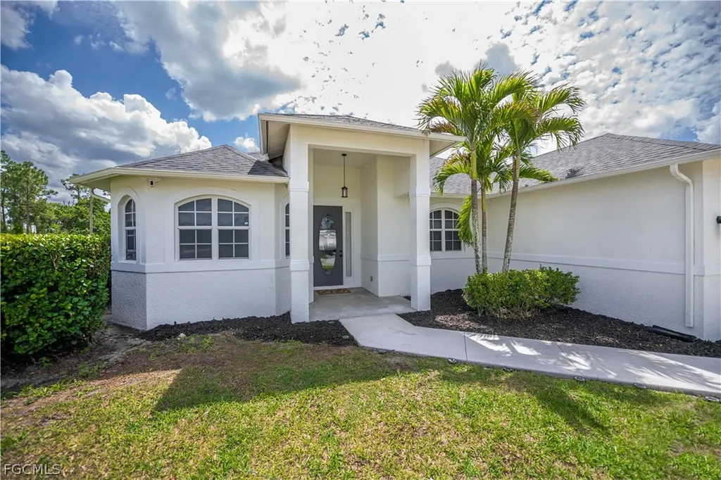1256 Edna Street E Lehigh Acres FL 33974