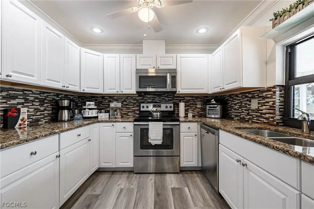 1932 SE 9th Terrace Cape Coral FL 33990