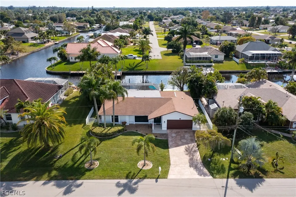 1932 SE 9th Terrace Cape Coral FL 33990