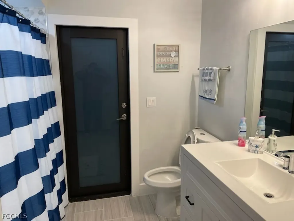 1932 SE 9th Terrace Cape Coral FL 33990