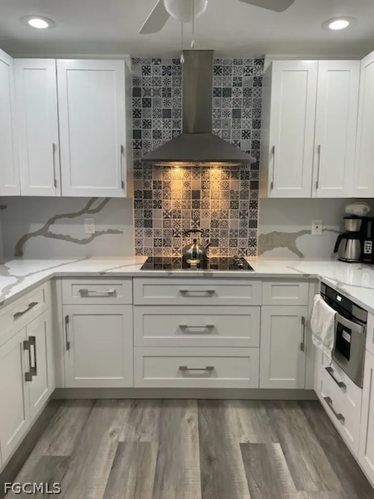 1932 SE 9th Terrace Cape Coral FL 33990