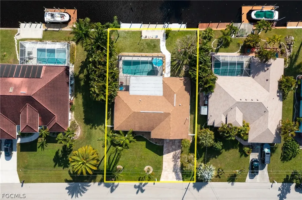 1932 SE 9th Terrace Cape Coral FL 33990