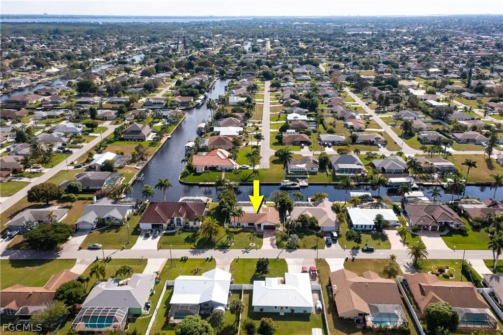 1932 SE 9th Terrace Cape Coral FL 33990