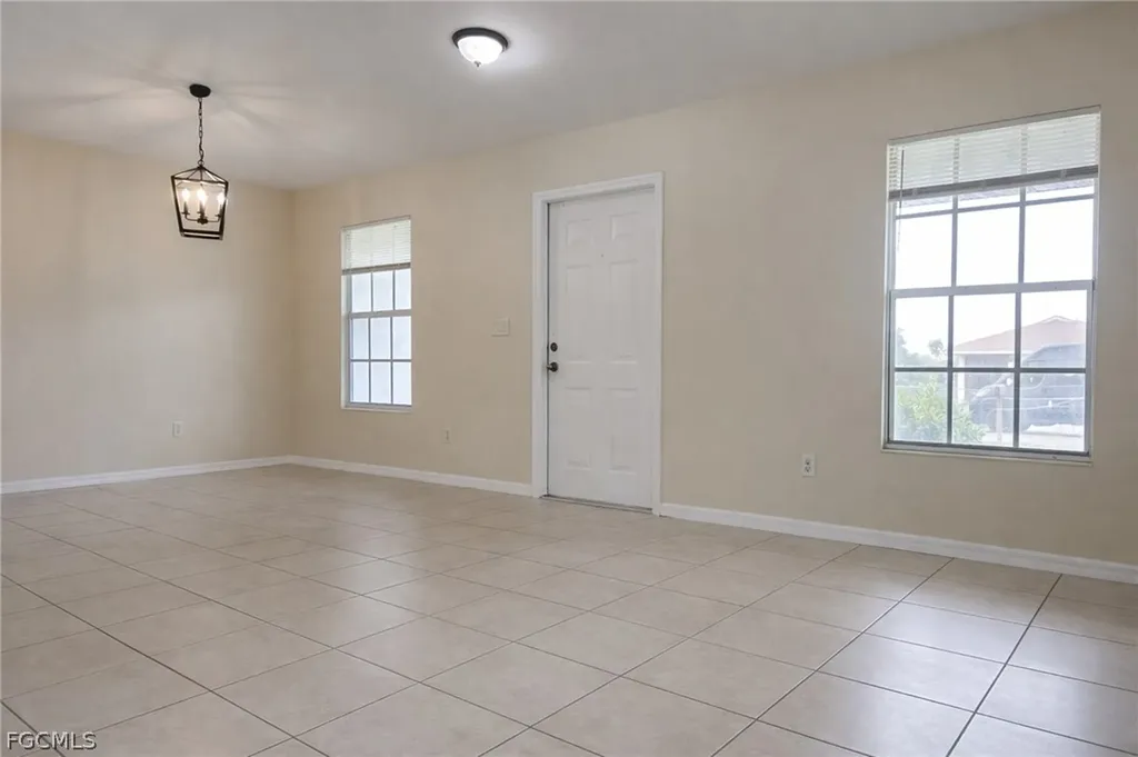 3417 South Street Fort Myers FL 33916