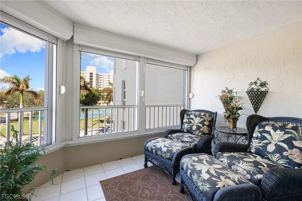 25 Bluebill Avenue Naples FL 34108
