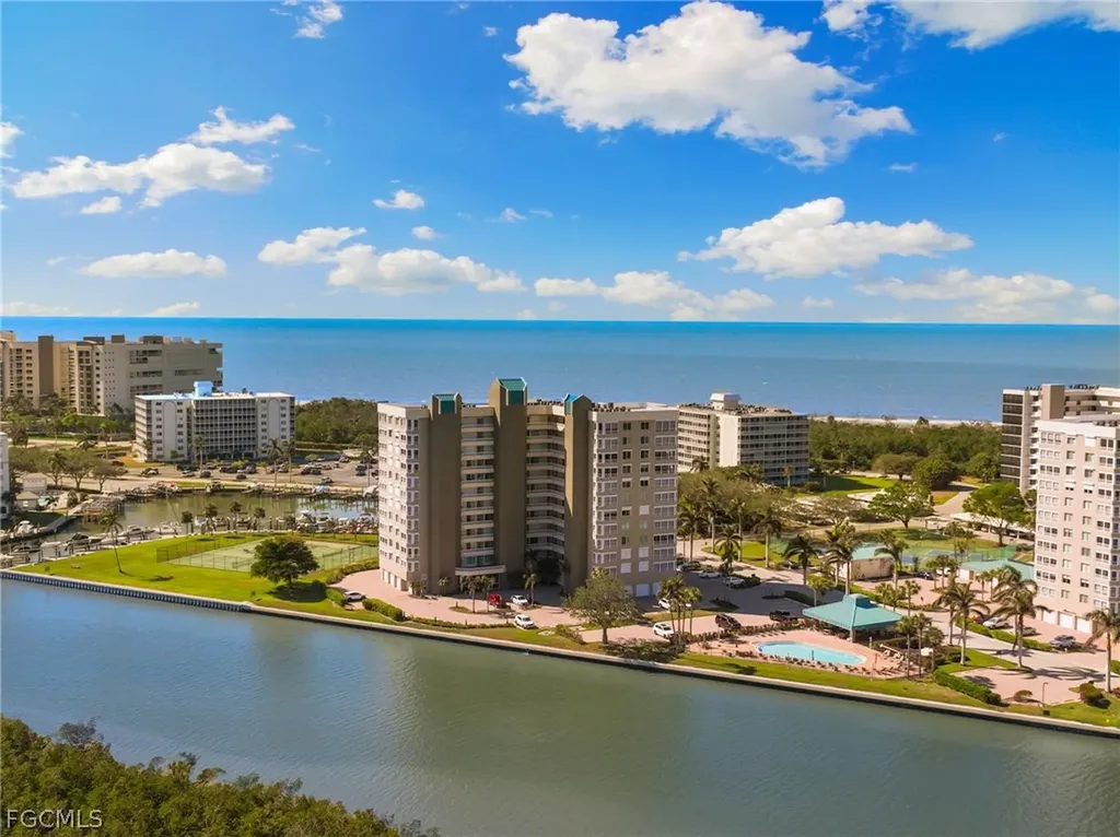 25 Bluebill Avenue Naples FL 34108