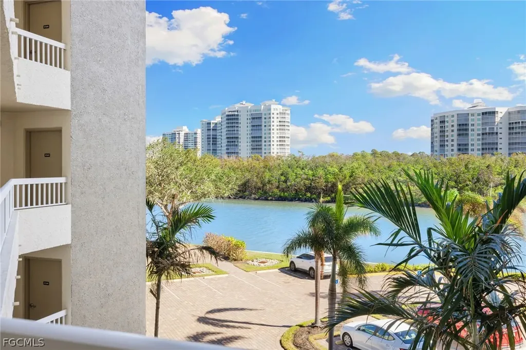25 Bluebill Avenue Naples FL 34108