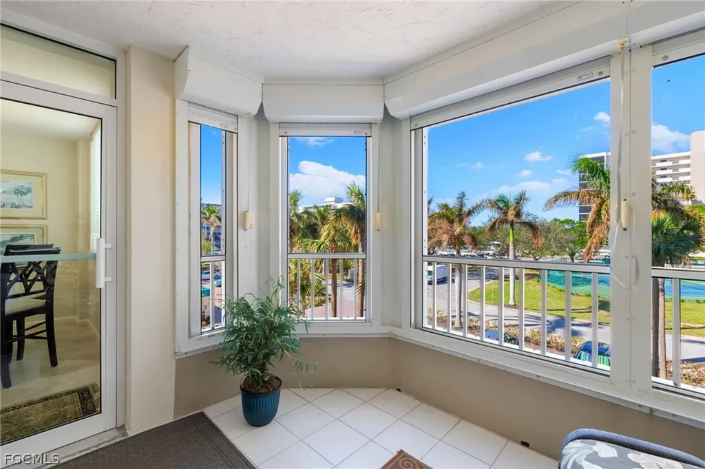25 Bluebill Avenue Naples FL 34108