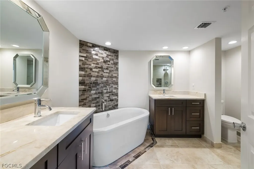 25 Bluebill Avenue Naples FL 34108